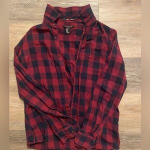 Maroon and navy flannel (M)